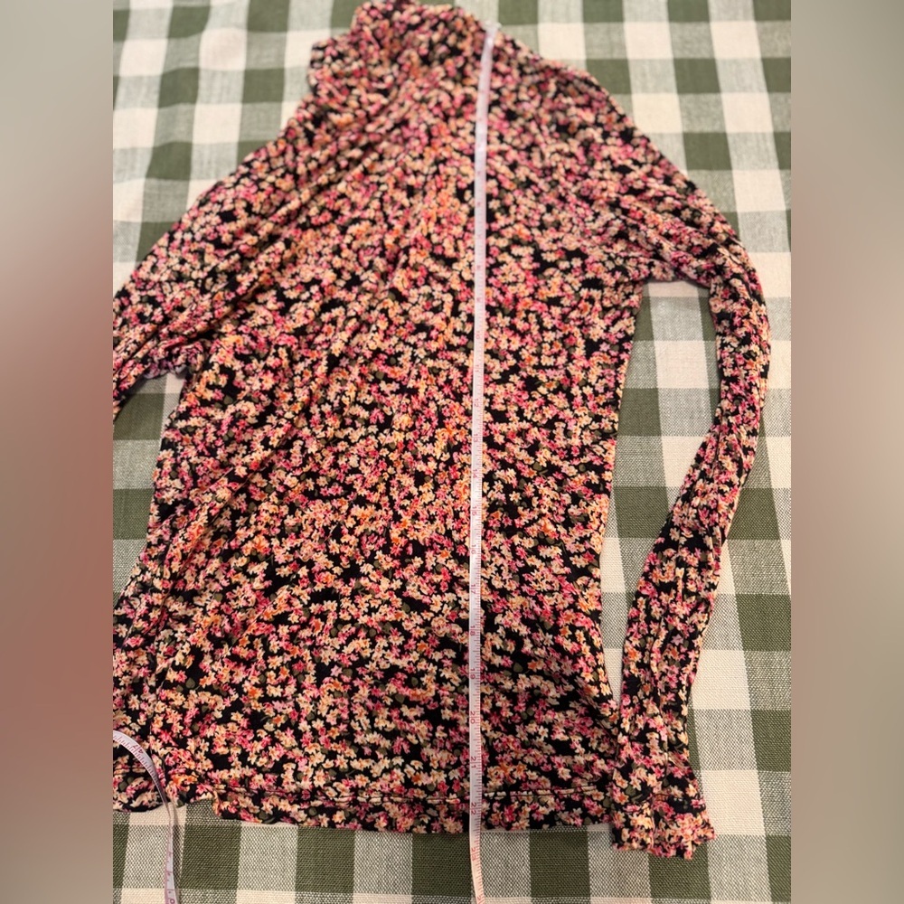 H&M Floral Long Sleeve Turtleneck - Picture 7 of 12